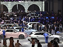 Васильев: Попытка превратить авто в гаджет на колесах грозит отрасли забвением