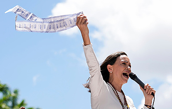 Не прошла на выборы, но обошла Трампа: кому присудили Нобелевскую премию мира