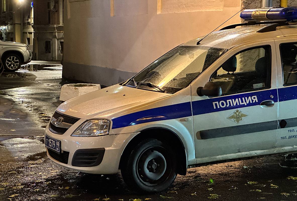 Неизвестный ворвался к голой россиянке в квартиру и совершил неожиданные действия