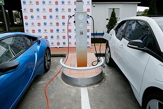 "Россети" построят в России сеть зарядных станций для электромобилей