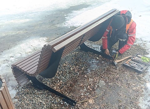 В Курске на Боевке отремонтируют лавочки и урны