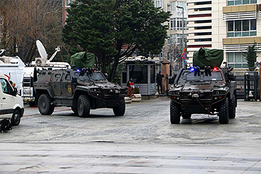 В Турции выданы ордера на арест 243 военных