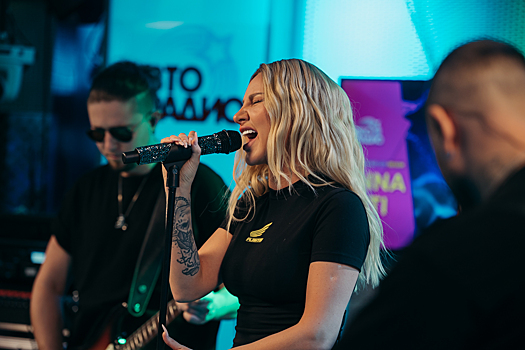 Премьера песни ANNA ASTI «Ночью на кухне». Оцените видео!