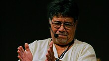 Чилийский писатель Луис Сепульведа умер от коронавируса