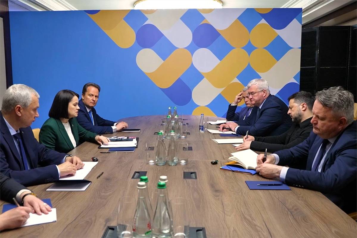 Зеленский и Тихановская обсудили дружбу Украины и Белоруссии