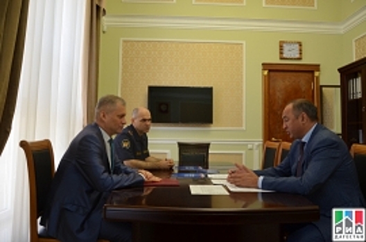Глава УИС Дагестана и зампредседателя правительства республики провели рабочую встречу