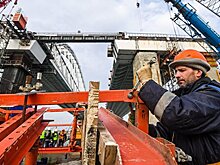 В Симферополе открылась выставка, посвященных строительству моста в Крым