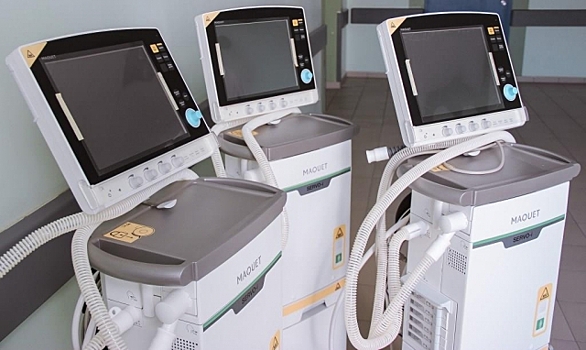 В Екатеринбурге закупят для больницы шесть аппаратов ИВЛ за 20 млн рублей