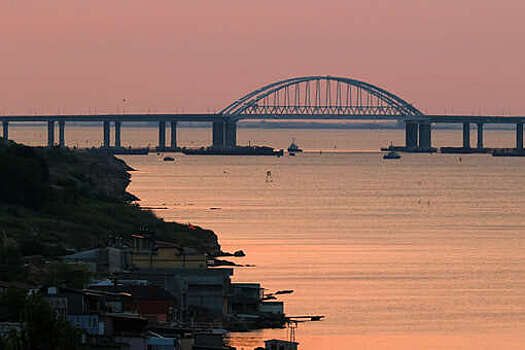 Песков: ВСУ пытались атаковать Крымский мост, но он не поврежден