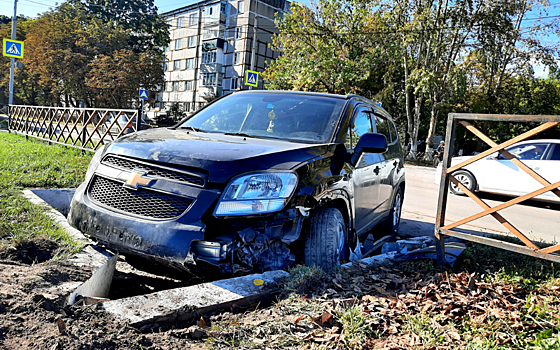 В Новомичуринске ищут хозяина изуродованного Chevrolet