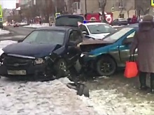 На Котовского автомобилистка, лишенная прав, устроила аварию, в которой пострадали дети