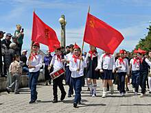 Открытки с Днем пионерии: красивые советские картинки и душевные поздравления