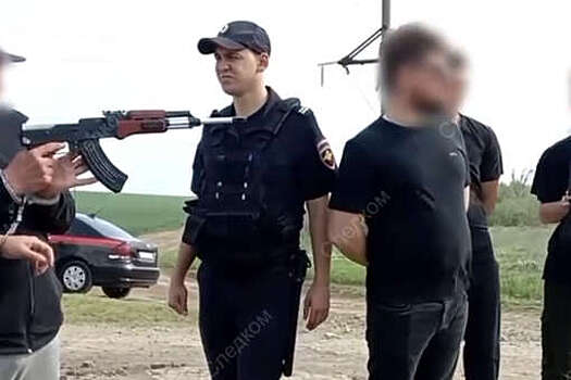 Под Ростовом мужчина расстрелял машину с людьми, потому что та его расстроила