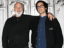 Сын Роба Райнера спокойно гулял за несколько часов до жестокого убийства родителей: фото