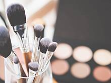 Стилист назвала макияж, подчеркивающий недостатки после 50 лет