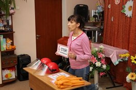 Ярославские энергетики привезли подарки в социально-реабилитационный центр