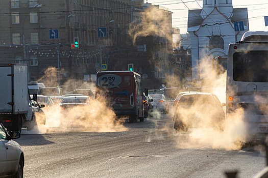 Выхлопы машин стали одним из источников загрязнения воздуха в Новосибирске