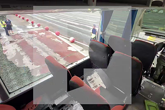 Очевидец ДТП в Тульской области рассказал, как люди вылетали из автобуса