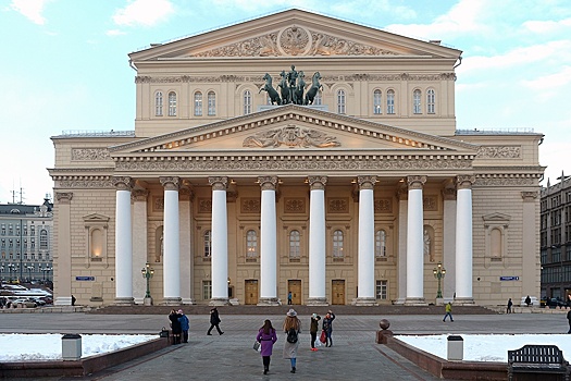 Почему в Большой театр будут пускать по паспорту?