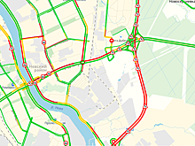 Автомобилисты застряли в 7-километровой пробке на КАД