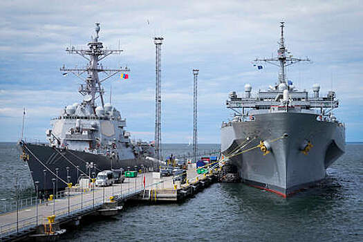 Сикорский назвал Балтийское море внутренним морем НАТО