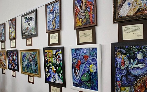 В библиотеке №195 представлена выставка картин профессора Андрея Полякова
