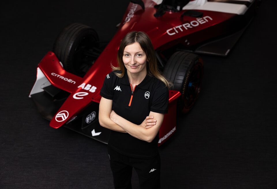 Пилот Mercedes-AMG подписал контракт с Citroen в Формуле E