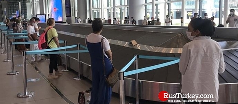Аэропорты Турции обслужили более 70 млн пассажиров за 10 месяцев