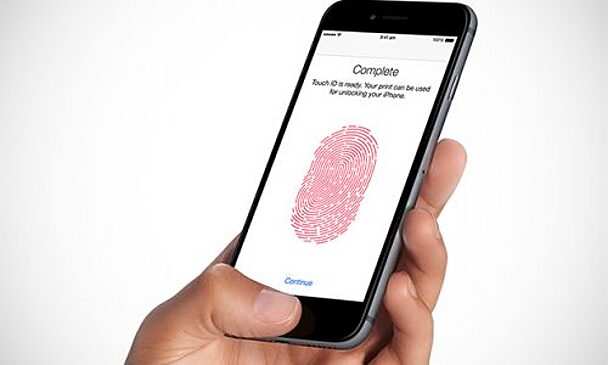 Десятилетний ребенок разблокировал родительский iPhone X через Face ID