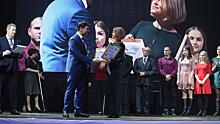 Денежные премии в преддверии Нового года получили добровольцы Вологды