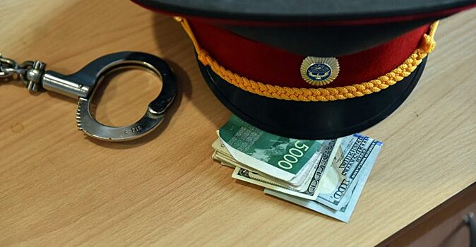 Во Владимире коррупционер из полиции отделался условным сроком
