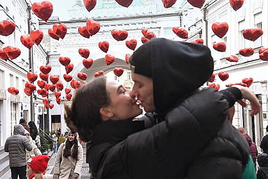 Россиянам рассказали о ценах на подарки ко Дню святого Валентина