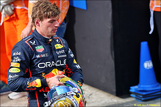 В Red Bull подтвердили: Ферстаппен стартует с пит-лейн