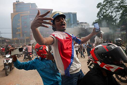 «Революция поколения Z». Зумеры взбунтовались из-за запрета соцсетей и объявили о захвате власти в азиатской стране