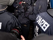 В Берлине увеличили число полицейских на первомайских манифестациях из-за актов насилия