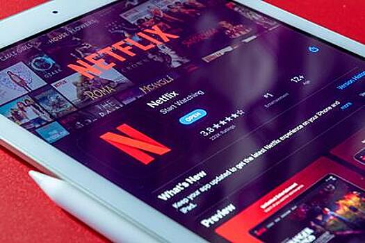 Акции Netflix упали на четверть после потери подписчиков