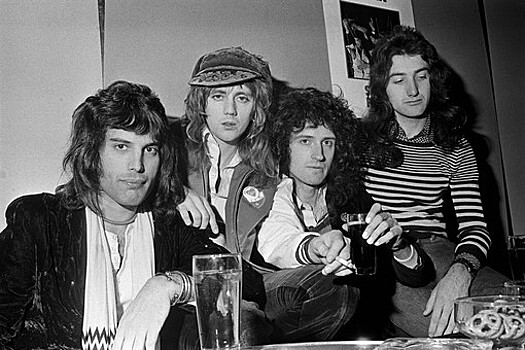 Queen выпустит неизданную песню Фредди Меркьюри