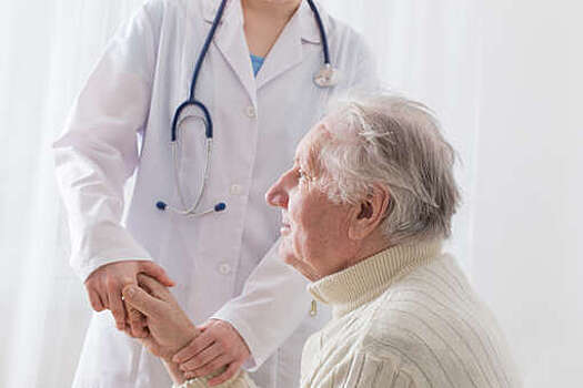 Врач Соломатина: лишний вес у пожилых может спровоцировать болезни сердца