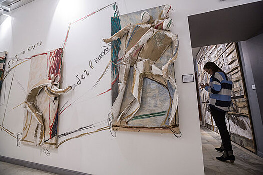 Галерея Artstory открыла оптимистическую выставку Марии Кулагиной