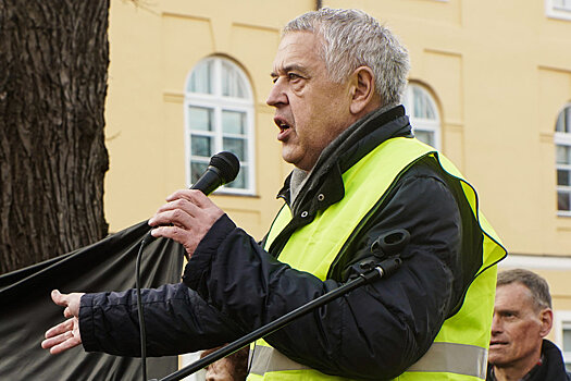 За что осужден в Латвии правозащитник и антифашист Александр Гапоненко