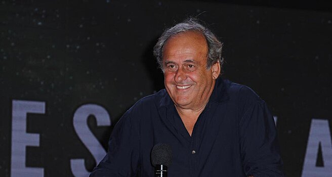 Платини предложил играть вдесятером, чтобы футбол стал зрелищнее: «Мое поколение его больше не смотрит. Стоит убрать одного игрока, возможно – это освободит пространство»