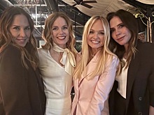 Виктория Бекхэм встретилась с участницами Spice Girls впервые после семейного скандала: фото