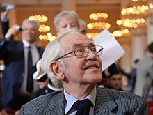 СМИ: Ливанова подключили к ИВЛ