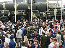 Пятнистая "Армата" и бронетачанка. Чем запомнился первый день "Армии-2017"