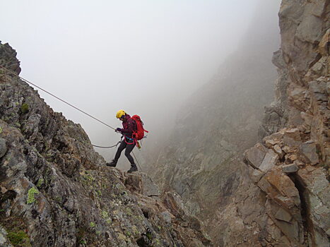 Надеемся только на крепость рук