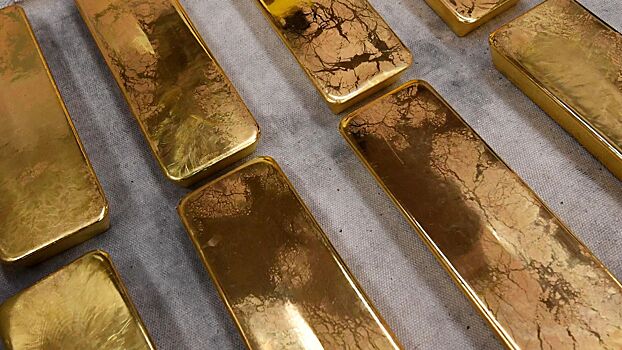 ВТБ намерен начать выкуп у клиентов золотых слитков