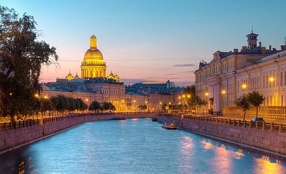 Что пить в Петербурге белыми ночами?