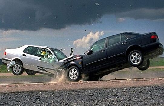 В Ростове водитель на BMW X6 устроил «самую дорогую аварию»
