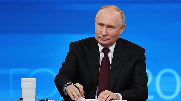 Путин объявил о росте зарплат