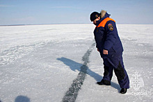 Огромную трещину обнаружил беспилотник на льду Оби под Новосибирском